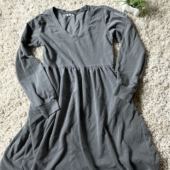 Maurices soft grey pocketed midi vintage flowy thick date night sweater … - Picture 1 of 4